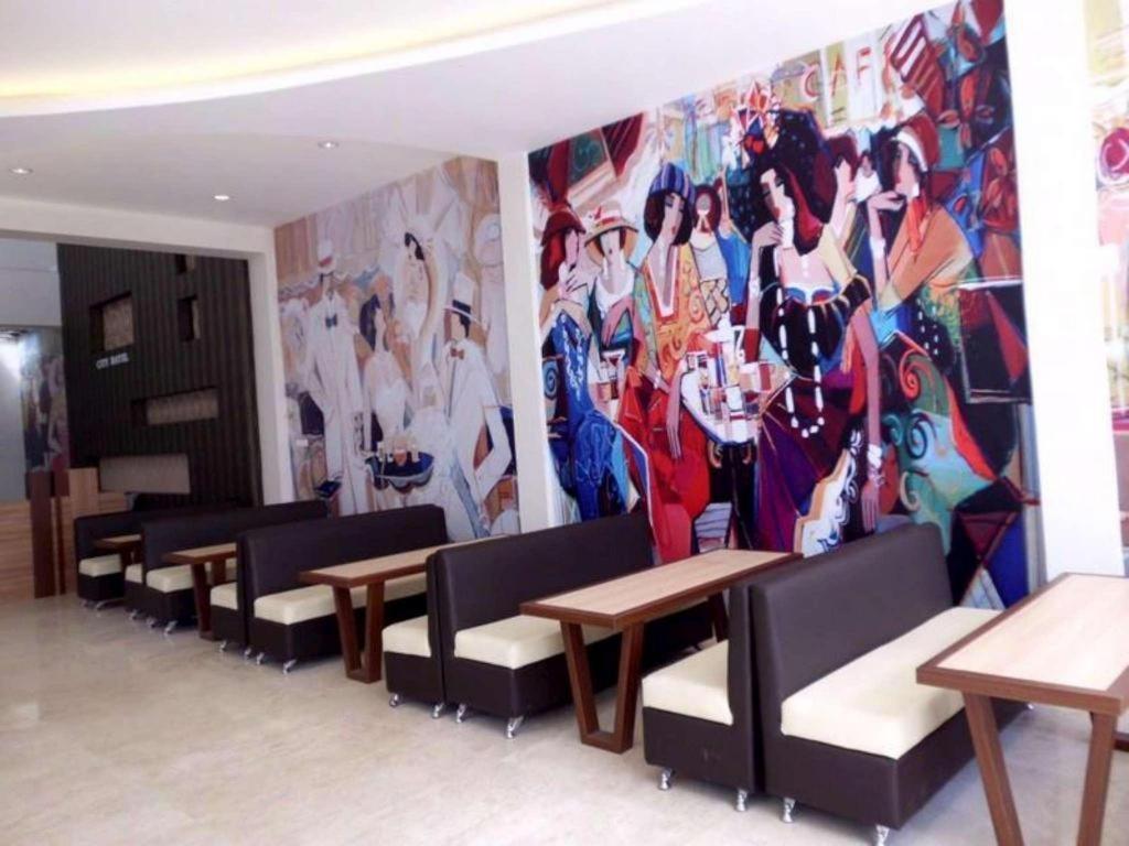 City Hotel Tasikmalaya Eksteriør bilde